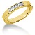 Femstensring i gult guld med prinsesslipade diamanter (0.25ct)